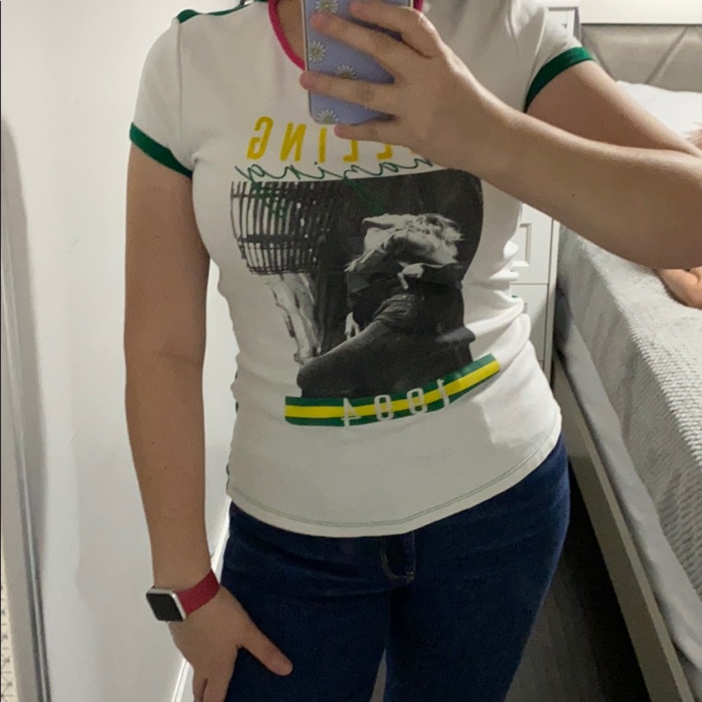 Tee